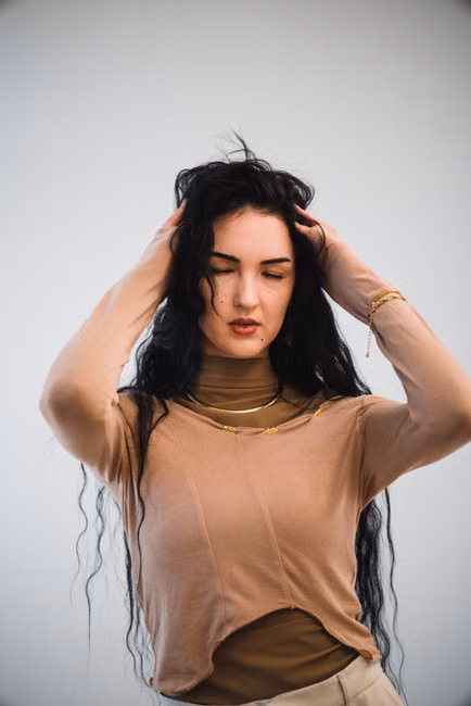 Blusa Canelada Bege Manga Longa